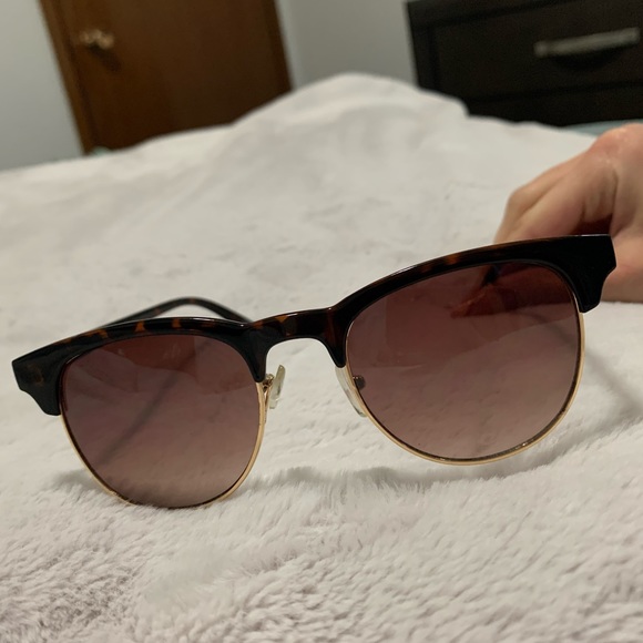 Sunglasses - Picture 2 of 2